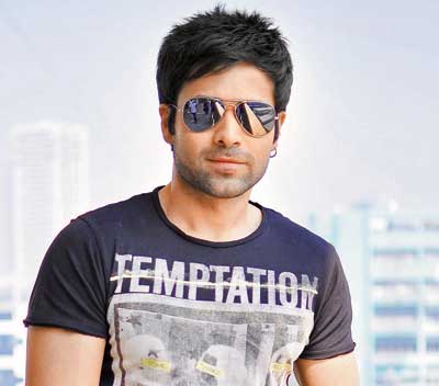 Emraan Hashmi bans Mahesh Bhatt